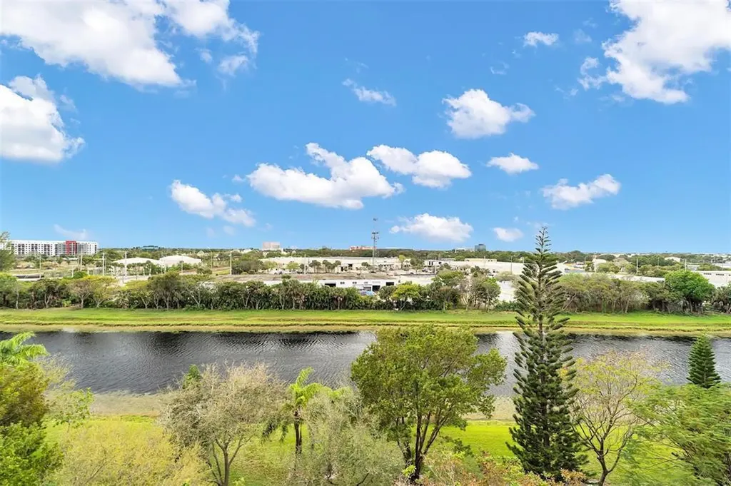 2202 S Cypress Bend Drive Pompano Beach FL 33069