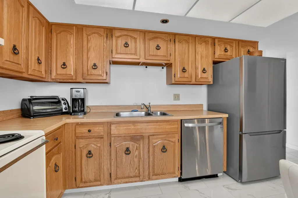 6895 Willow Wood Drive Boca Raton FL 33434