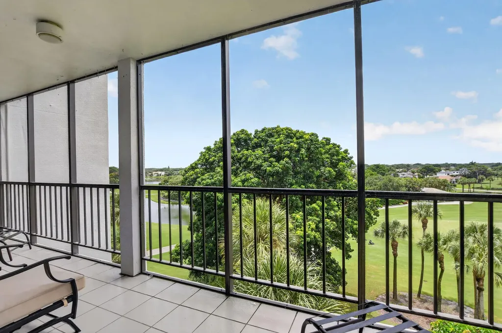 6895 Willow Wood Drive Boca Raton FL 33434
