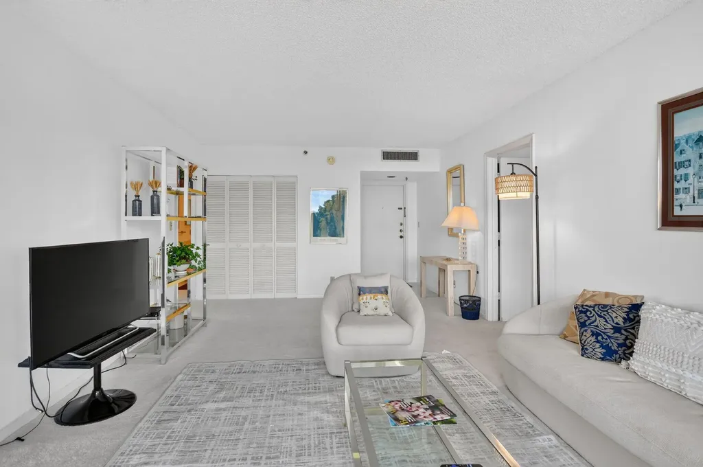 6895 Willow Wood Drive Boca Raton FL 33434
