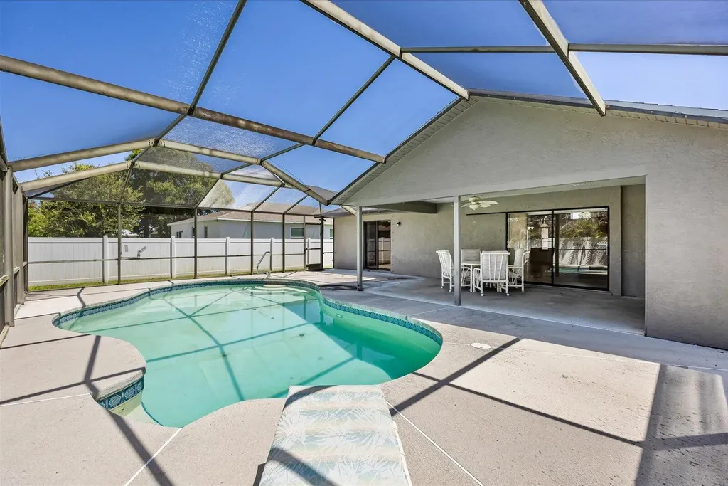 2126 SW Trenton Lane Port St Lucie FL 34984