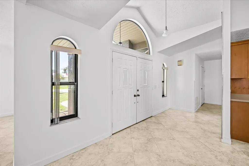 2126 SW Trenton Lane Port St Lucie FL 34984