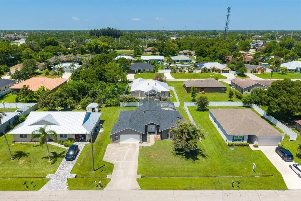 2126 SW Trenton Lane Port St Lucie FL 34984