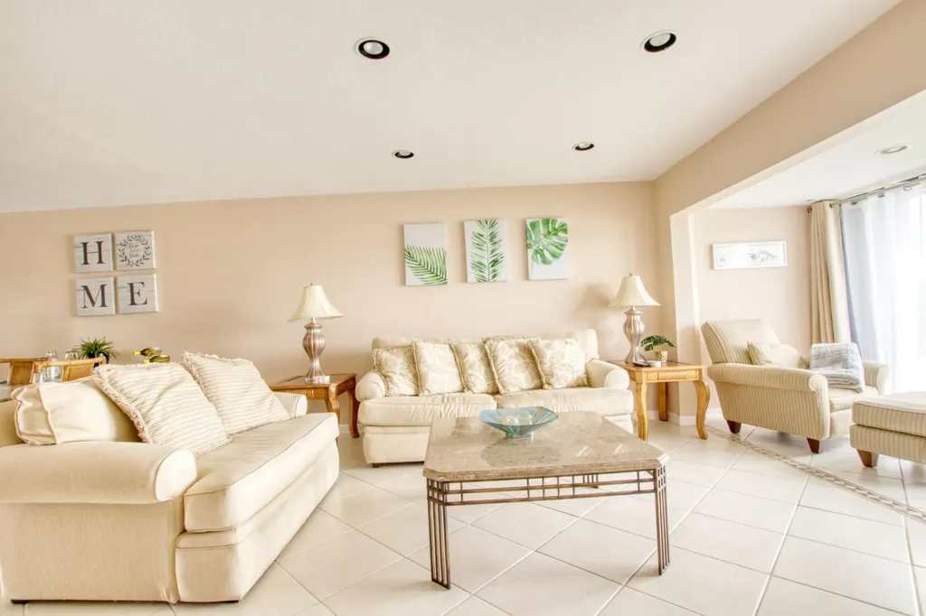 4272 D Este Court Lake Worth FL 33467