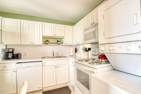 4272 D Este Court Lake Worth FL 33467