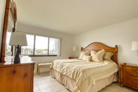 4272 D Este Court Lake Worth FL 33467