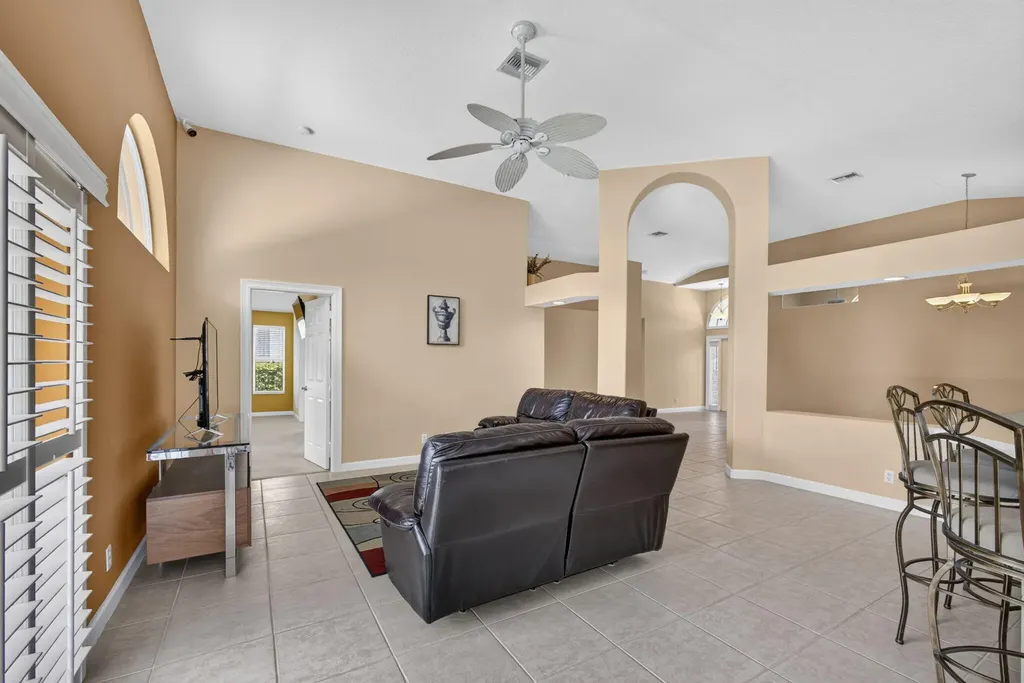 3738 Victoria Road West Palm Beach FL 33411