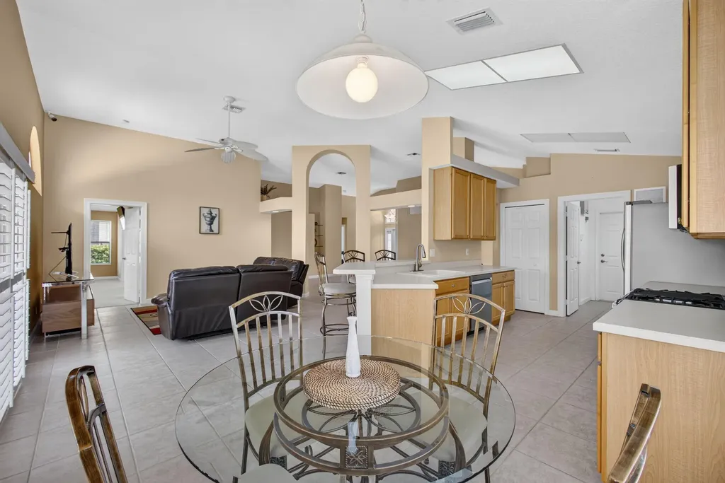 3738 Victoria Road West Palm Beach FL 33411