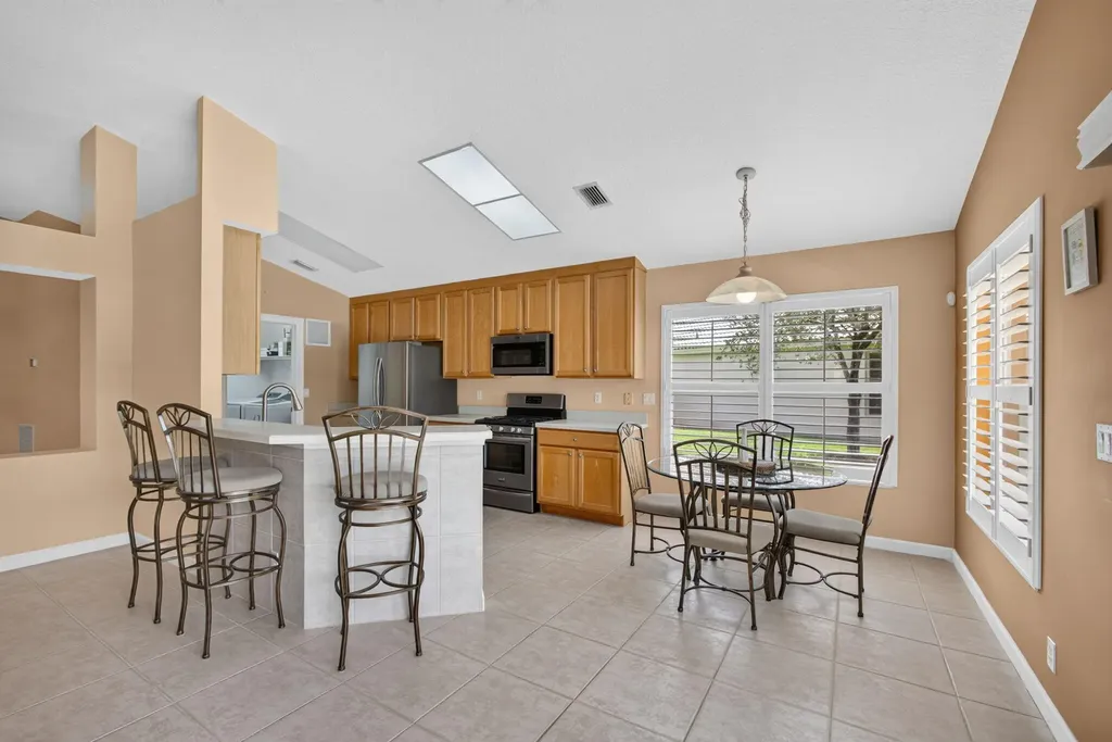 3738 Victoria Road West Palm Beach FL 33411