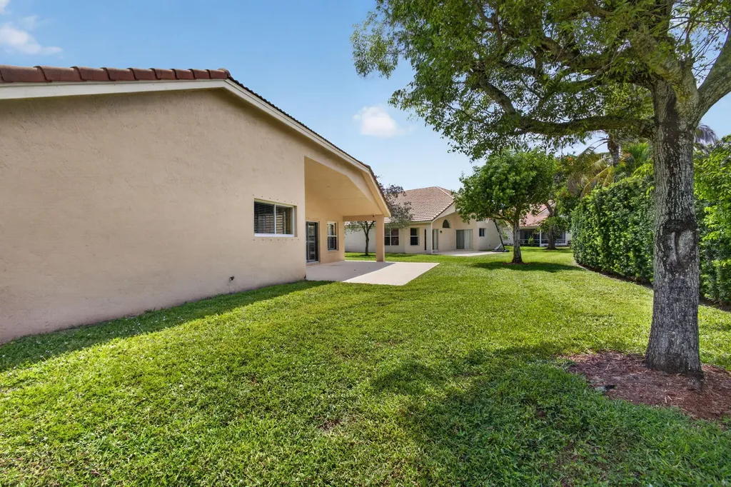 3738 Victoria Road West Palm Beach FL 33411