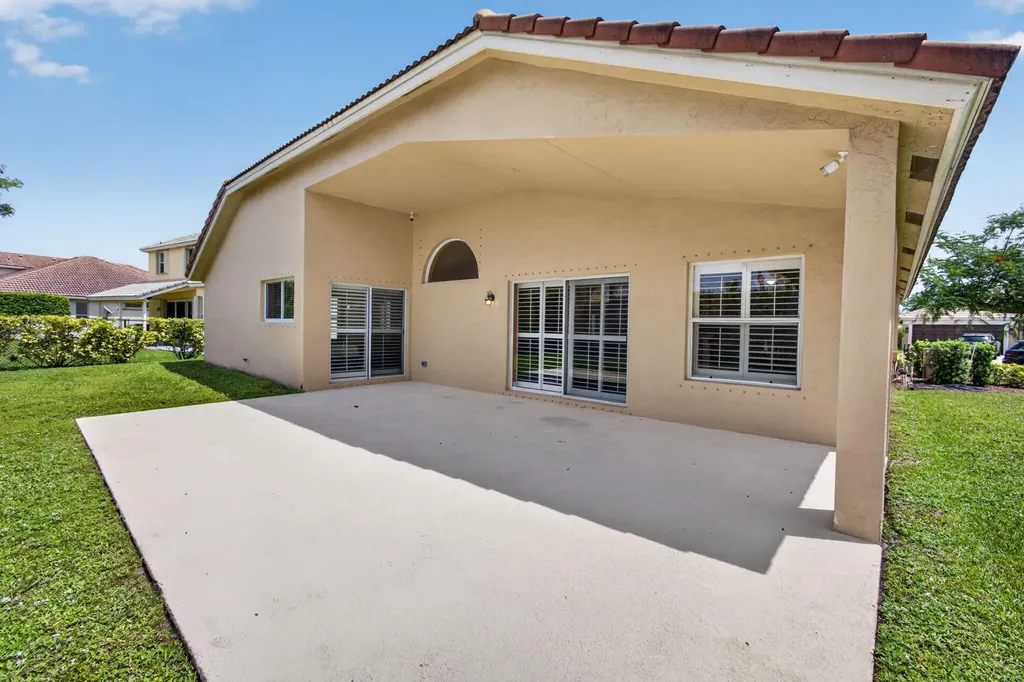 3738 Victoria Road West Palm Beach FL 33411
