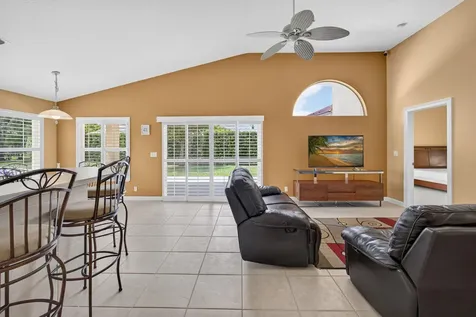 3738 Victoria Road West Palm Beach FL 33411
