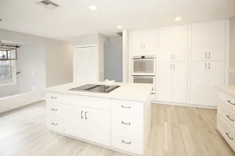 896 Rose Court Wellington FL 33414