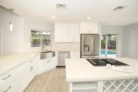 896 Rose Court Wellington FL 33414
