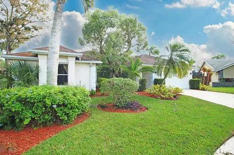 896 Rose Court Wellington FL 33414