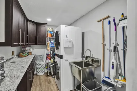 7290 W 14th Court Hialeah FL 33014