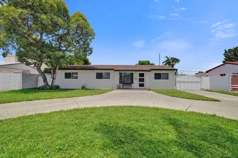 7290 W 14th Court Hialeah FL 33014