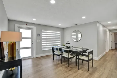 7290 W 14th Court Hialeah FL 33014