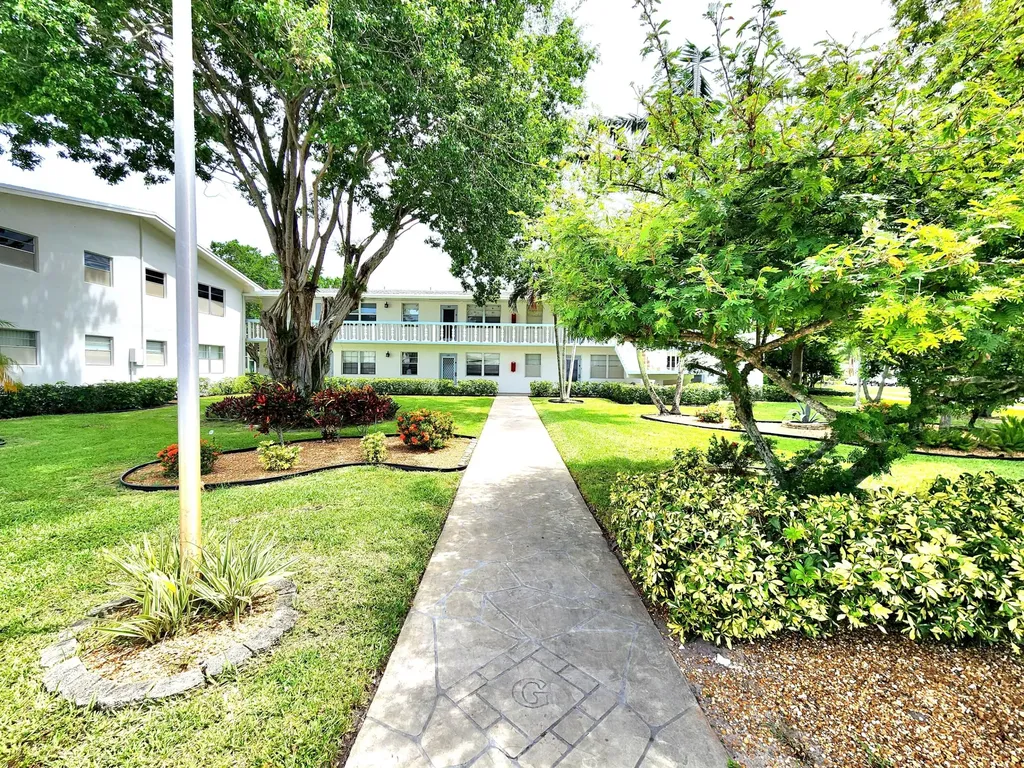 146 Markham G Deerfield Beach FL 33442
