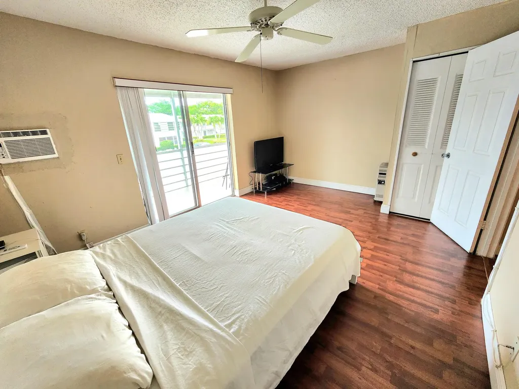 146 Markham G Deerfield Beach FL 33442