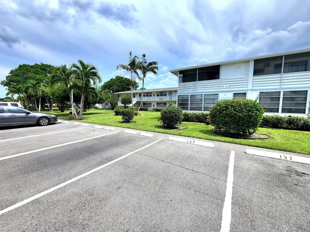 146 Markham G Deerfield Beach FL 33442