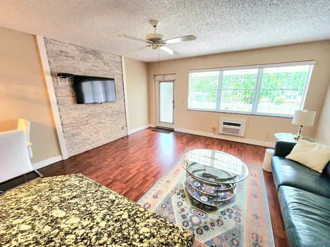 146 Markham G Deerfield Beach FL 33442