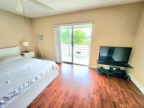 146 Markham G Deerfield Beach FL 33442