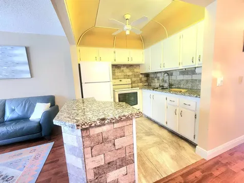 146 Markham G Deerfield Beach FL 33442