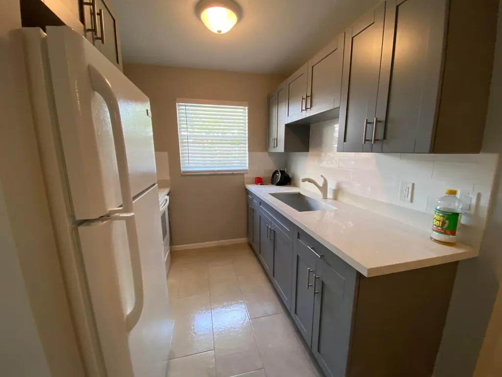 715 N H Street Lake Worth Beach FL 33460