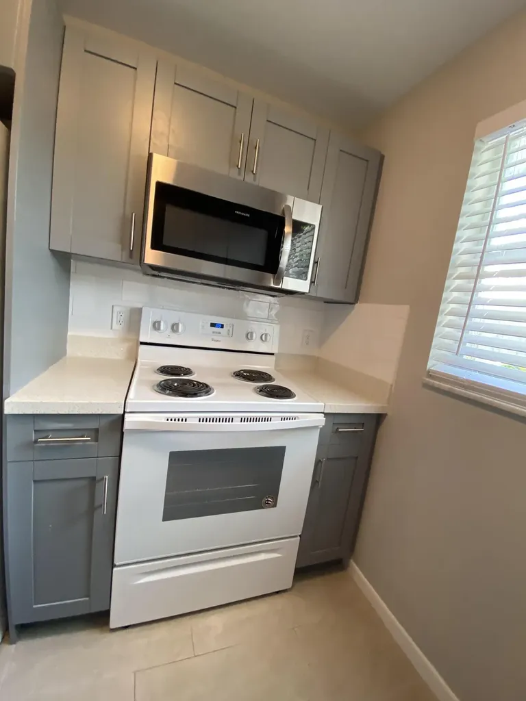 715 N H Street Lake Worth Beach FL 33460