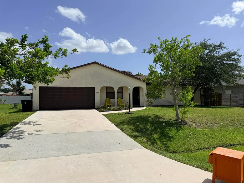 508 NW Azalea Avenue Port St Lucie FL 34983