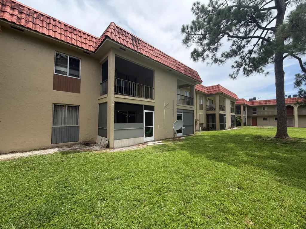 6112 Forest Hill Boulevard West Palm Beach FL 33415