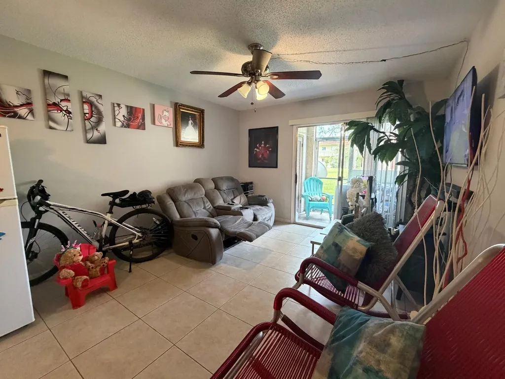 6112 Forest Hill Boulevard West Palm Beach FL 33415