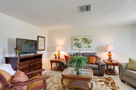 8615 SE Lyons Road Hobe Sound FL 33455