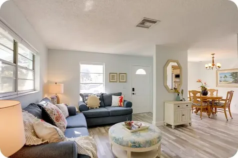 8615 SE Lyons Road Hobe Sound FL 33455