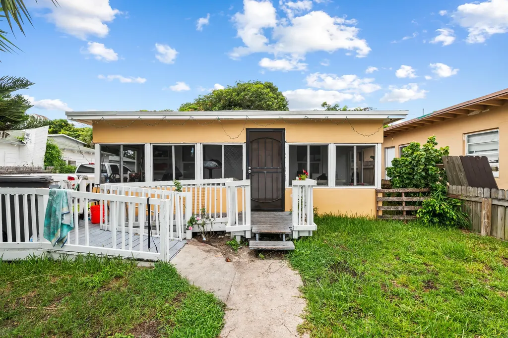 728 22nd Street West Palm Beach FL 33407