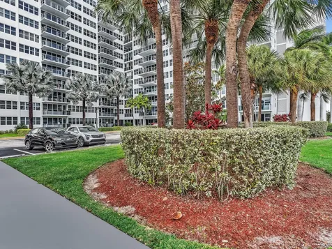 3333 NE 34th Street Fort Lauderdale FL 33308