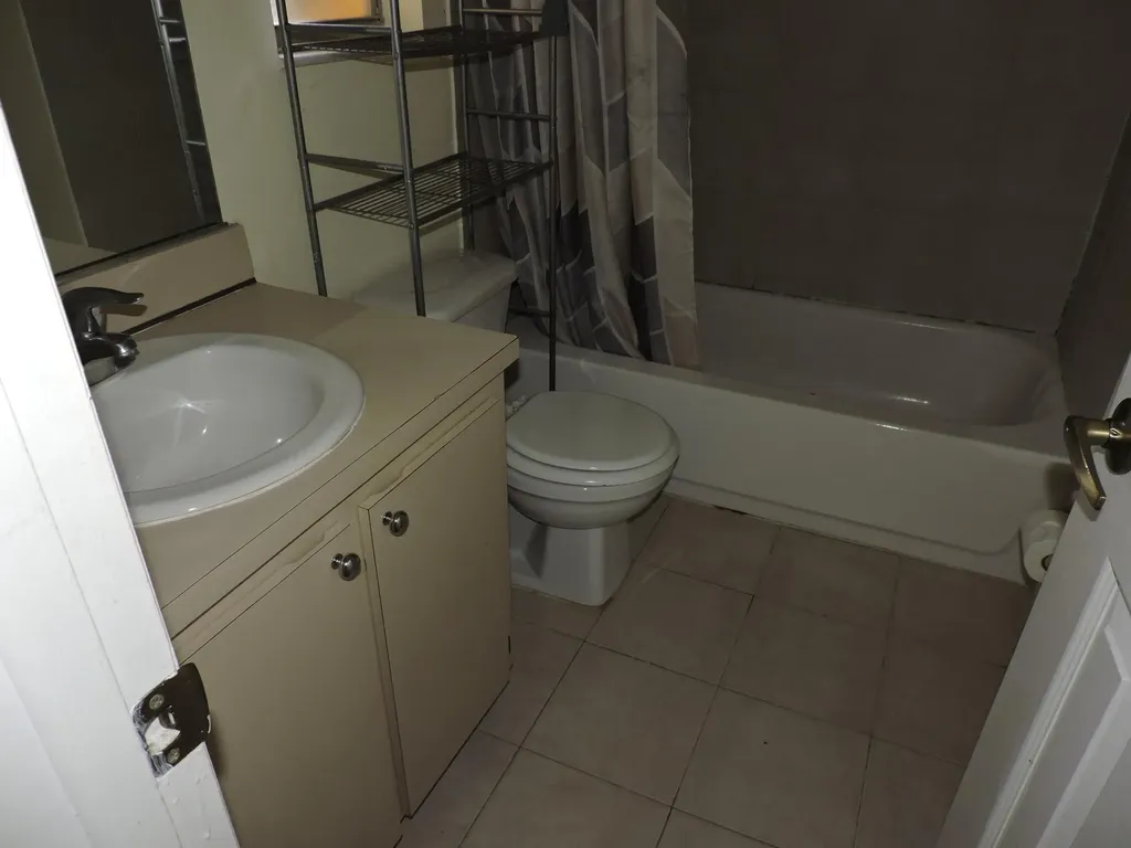8599 Crater Terrace West Palm Beach FL 33403