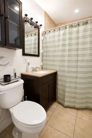 511 N 69th Way Hollywood FL 33024
