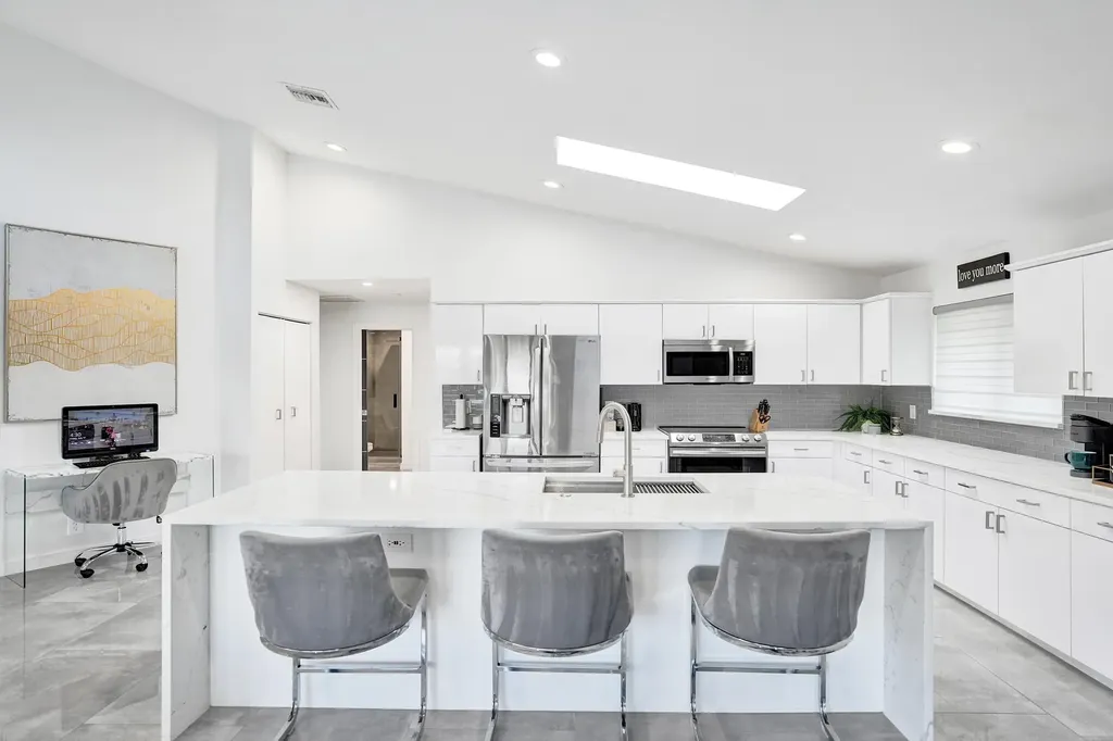 10875 Boca Woods Lane Boca Raton FL 33428