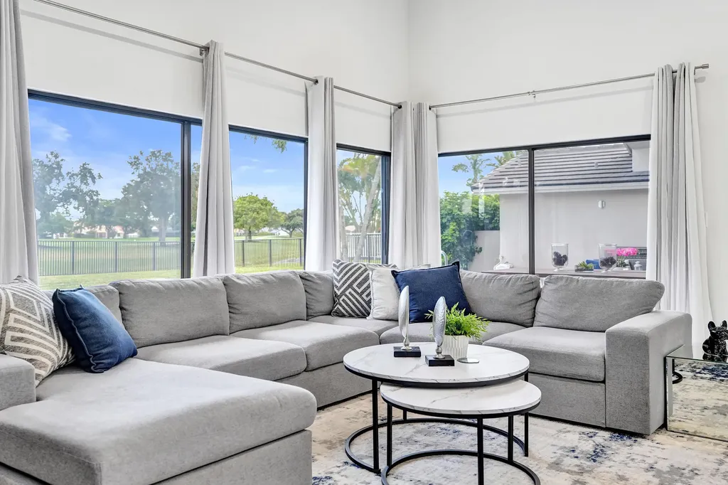 10875 Boca Woods Lane Boca Raton FL 33428