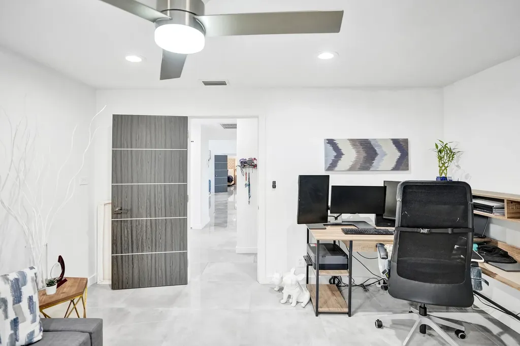 10875 Boca Woods Lane Boca Raton FL 33428