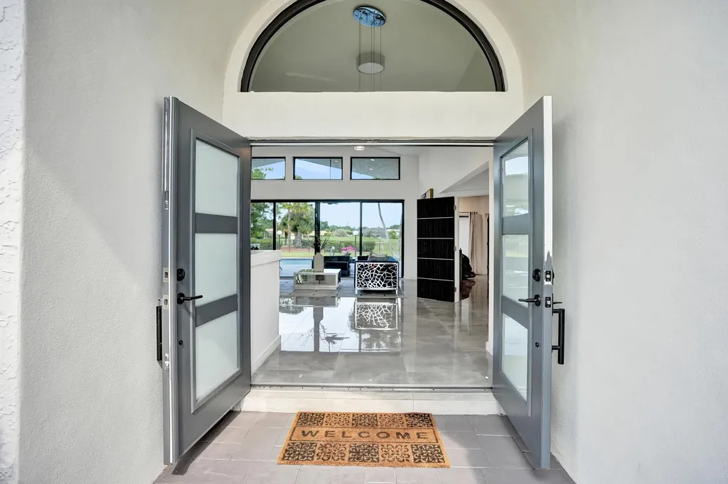 10875 Boca Woods Lane Boca Raton FL 33428