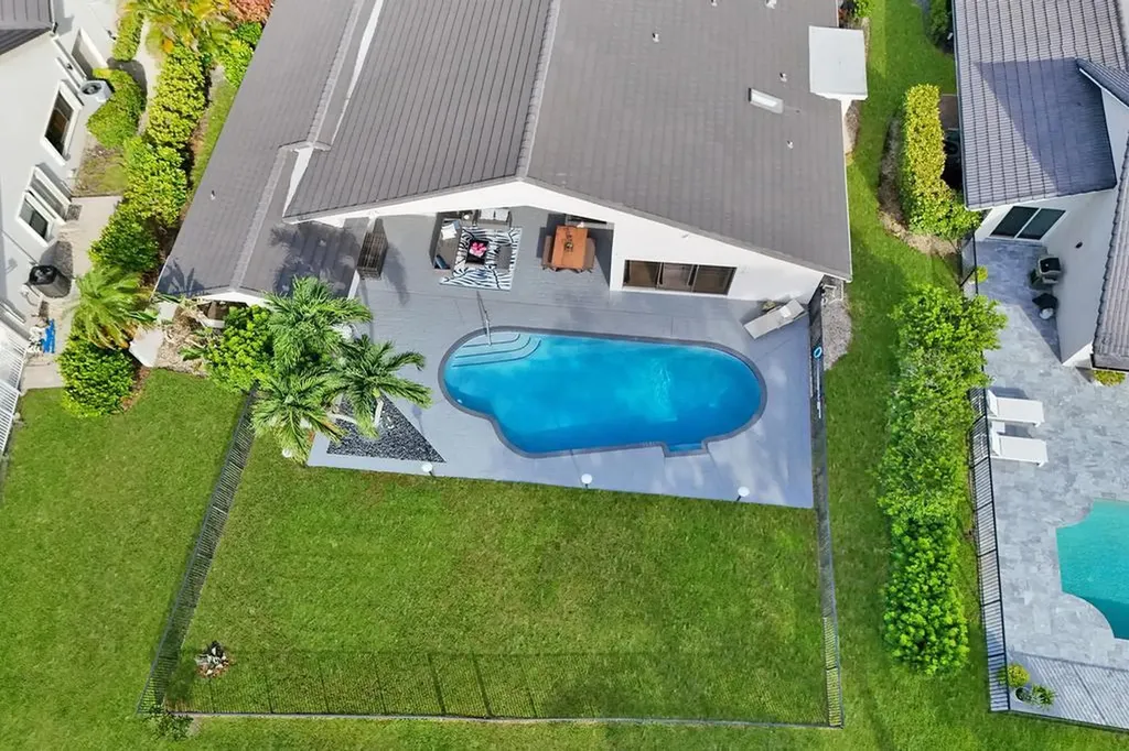 10875 Boca Woods Lane Boca Raton FL 33428