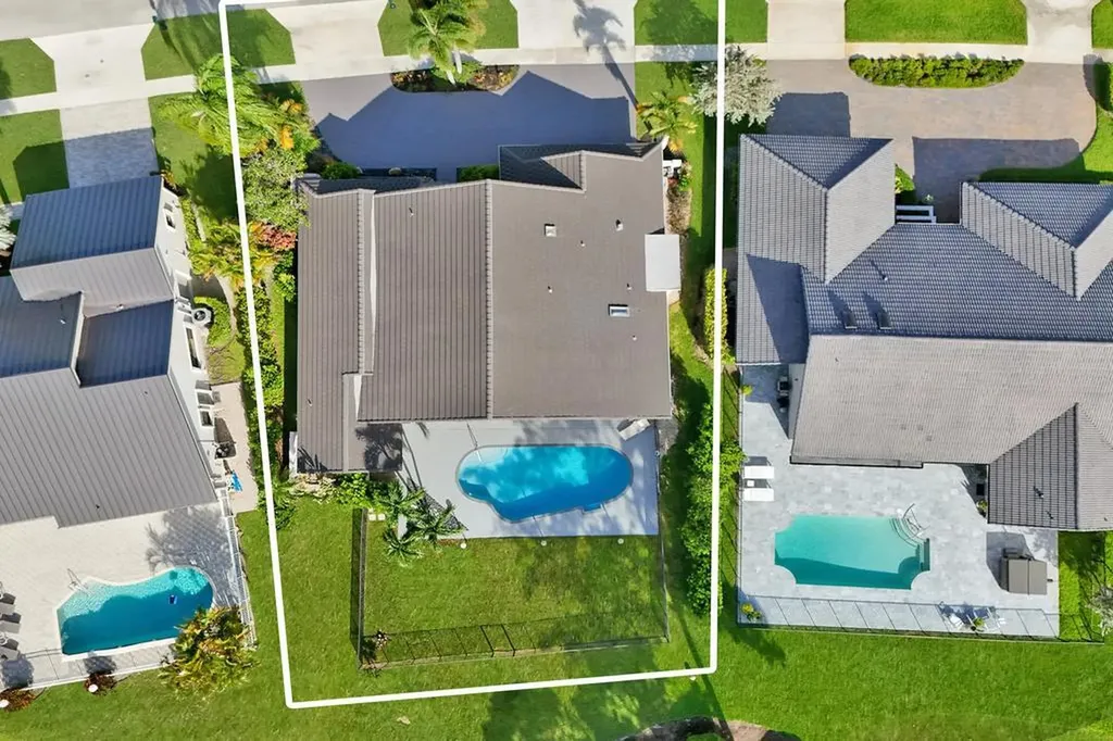 10875 Boca Woods Lane Boca Raton FL 33428