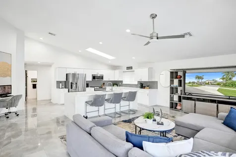 10875 Boca Woods Lane Boca Raton FL 33428