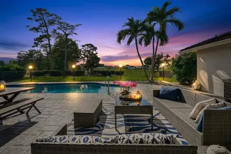 10875 Boca Woods Lane Boca Raton FL 33428