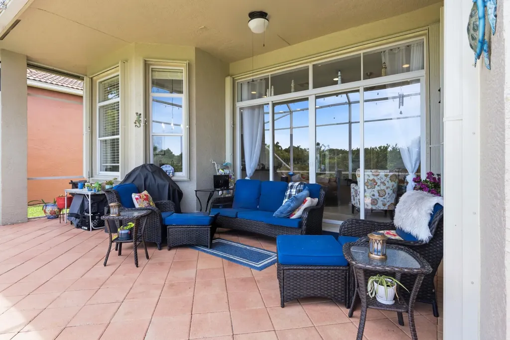 9857 Via Grande W Wellington FL 33411