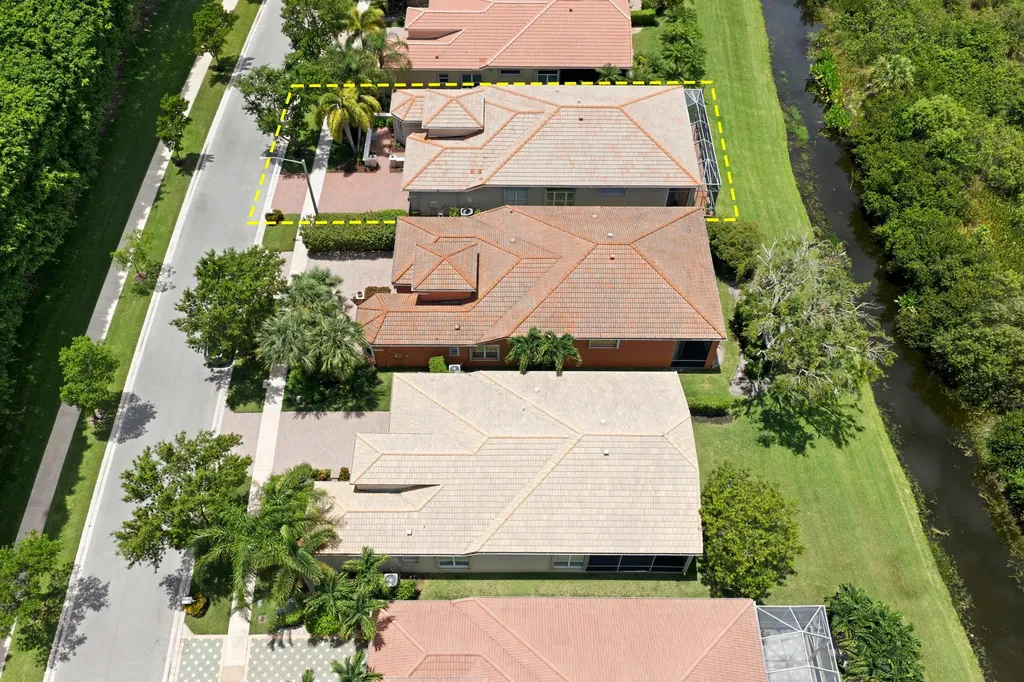9857 Via Grande W Wellington FL 33411