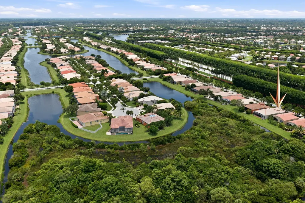 9857 Via Grande W Wellington FL 33411